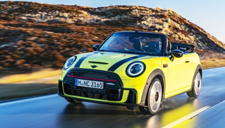 Mini Cabrio 2021 Zesty Yellow