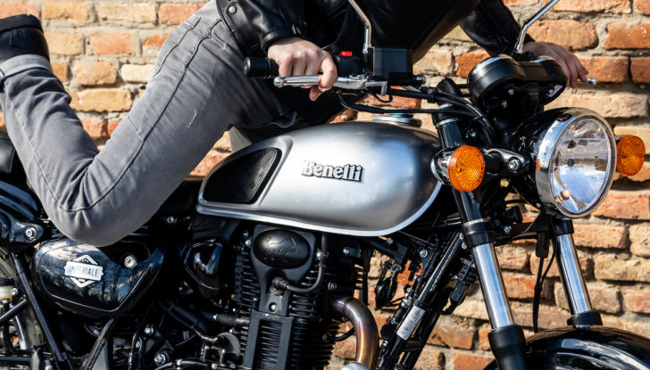 Benelli Imperiale 400: le novità della versione 2021 - Foto 12 di 17