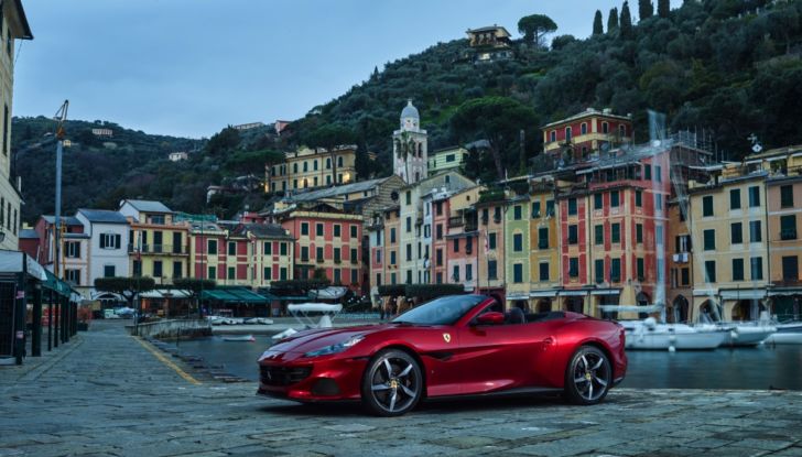 [VIDEO] Prova su strada Ferrari Portofino M, tutto il piacere di un V8 da 620 CV - Foto 37 di 42