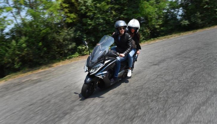 Kymco AK 550: tutte le novità del MY 2021 - Foto 5 di 11