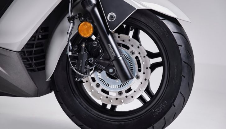 Kymco X-Town 300i ABS: arriva la versione Euro 5 - Foto 2 di 14