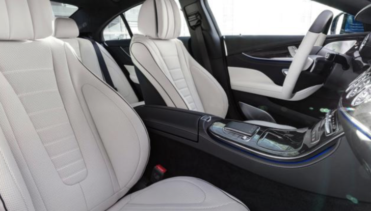 Mercedes CLS 2021: assetto AMG Line di serie e prezzi da 89.500 Euro - Foto 2 di 24