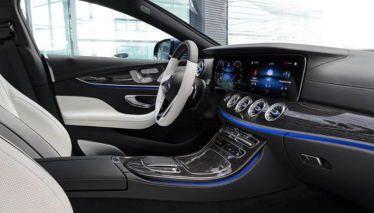 Mercedes CLS 2021: assetto AMG Line di serie e prezzi da 89.500 Euro - Foto 23 di 24