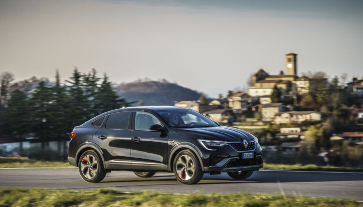 Renault Arkana: prova su strada del SUV Coupé - Foto 23 di 37