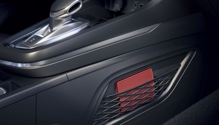 Renault Arkana: prova su strada del SUV Coupé - Foto 27 di 37