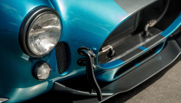 Una Shelby Cobra MKIII R con motore Godzilla - Foto 1 di 17