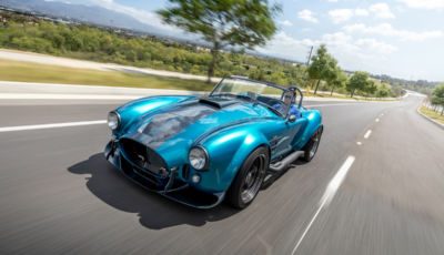 Una Shelby Cobra MKIII R con motore Godzilla