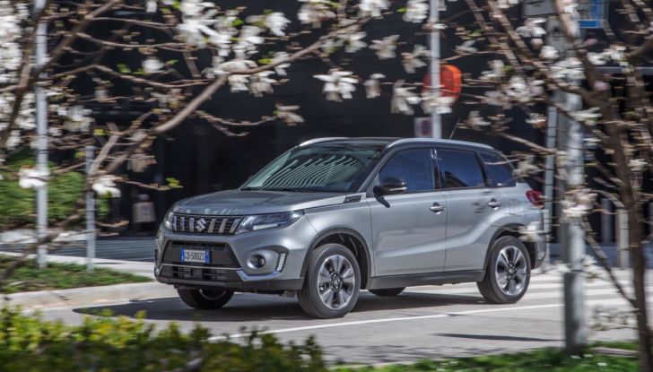 Suzuki, arriva il cambio automatico su tutta la gamma: la nostra prova di nuova Vitara con 6AT - Foto 16 di 31