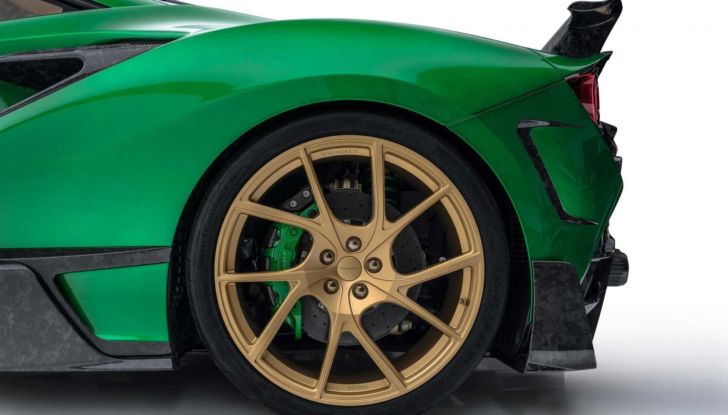 Ferrari F8XX Mansory