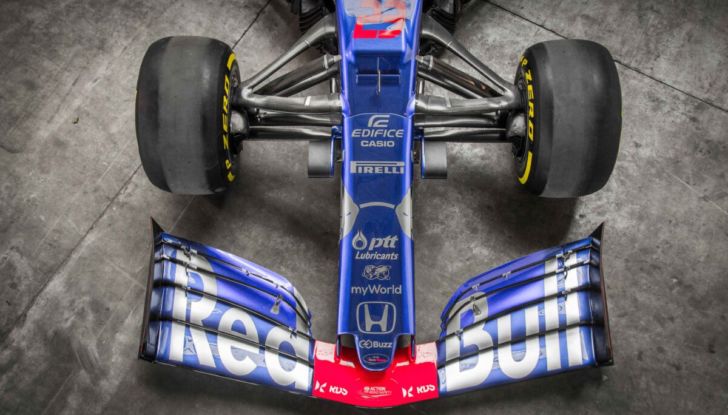 Scuderia Toro Rosso STR14 Albon Gasly