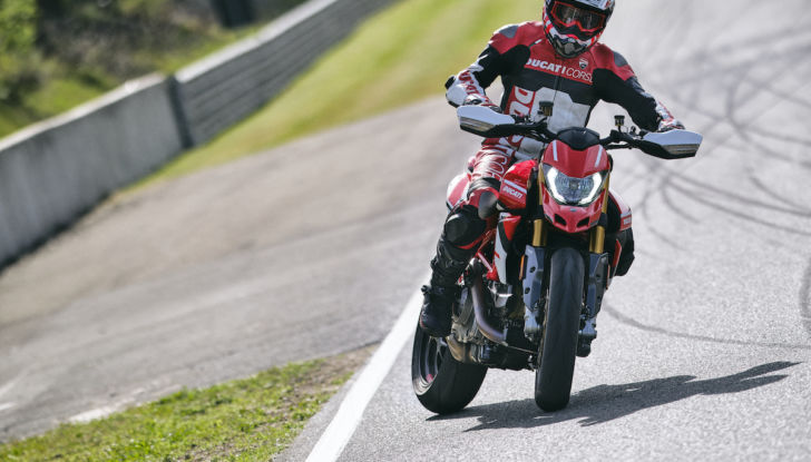 Ducati Hypermotard 950 SP: nuova livrea e motore Euro 5 - Foto 2 di 9