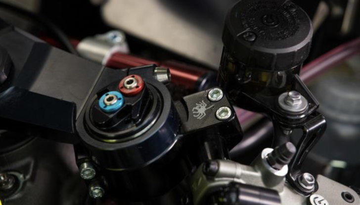 Presentata la Dynavolt Triumph Street Triple 765 RS - Foto 4 di 14