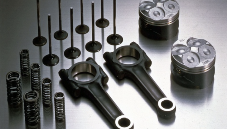 Honda: il programma RC30 Forever arriva in Europa - Foto 2 di 8