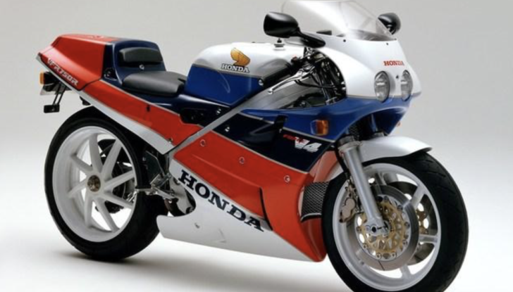Honda: il programma RC30 Forever arriva in Europa - Foto 3 di 8