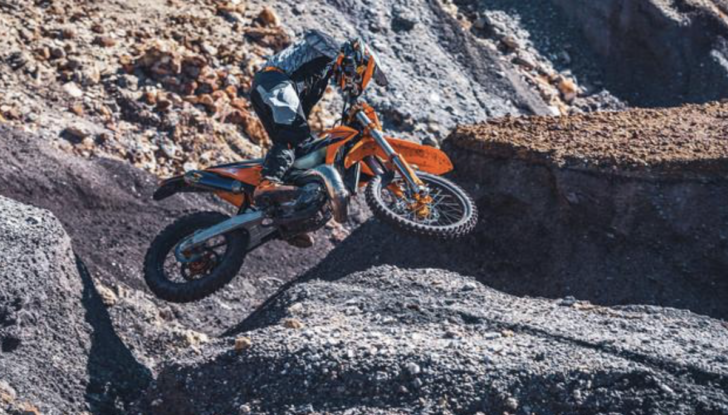 KTM presenta la nuova gamma enduro EXC 2022 - Foto 9 di 15