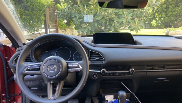 Mazda CX-30 prova su strada della Mild Hybrid da 186 CV - Foto 10 di 11