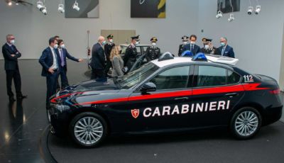 Carabinieri da record (su un’Alfa Romeo Giulia Quadrifoglio Verde) per un trapianto di reni