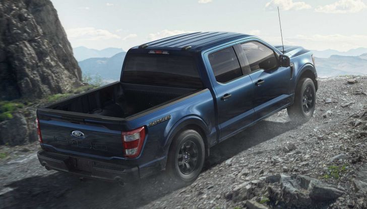 Ford F-150 Lightning: il pick-up si elettrifica - Foto 2 di 18