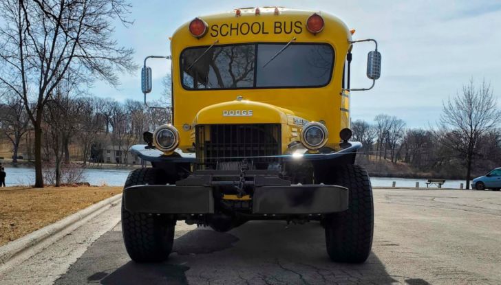 Scuolabus Simpson V8 Hemi Hellcat
