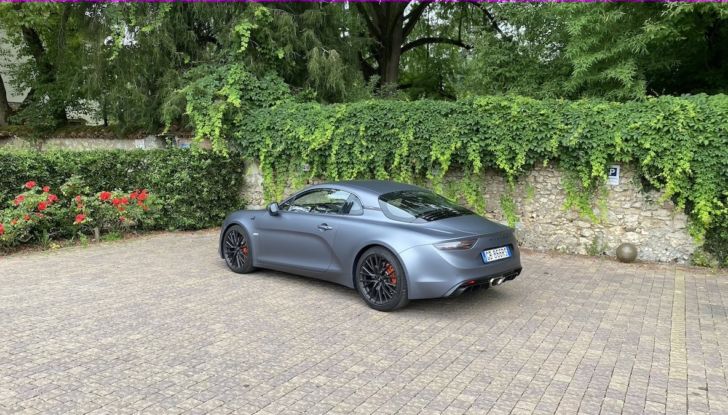 Alpine A110S 2021: prova su strada della “sportivetta” francese - Foto 15 di 21