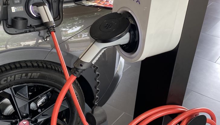 Nuova DS4 2021: la berlina francese con prezzi da 29.500 Euro - Foto 8 di 8