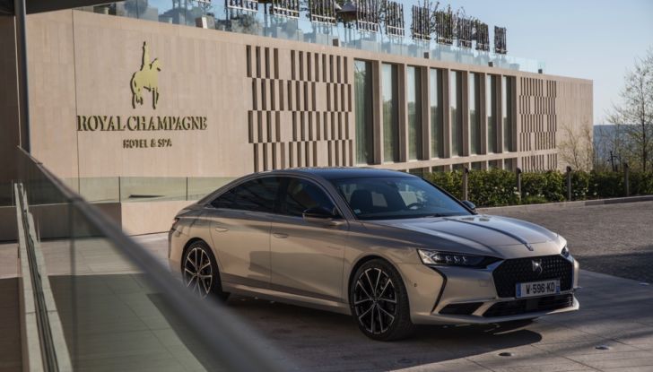 [VIDEO] Prova su strada DS 9 E-Tense, il Plug-In di classe da 225 a 360 cavalli di potenza - Foto 21 di 31