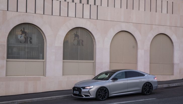 [VIDEO] Prova su strada DS 9 E-Tense, il Plug-In di classe da 225 a 360 cavalli di potenza - Foto 25 di 31