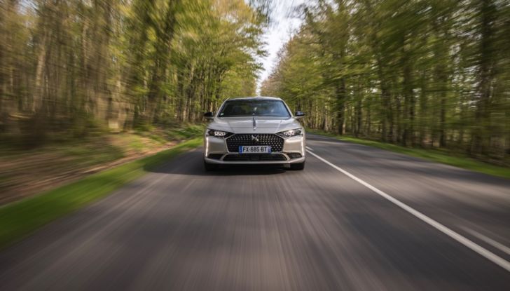 [VIDEO] Prova su strada DS 9 E-Tense, il Plug-In di classe da 225 a 360 cavalli di potenza - Foto 2 di 31