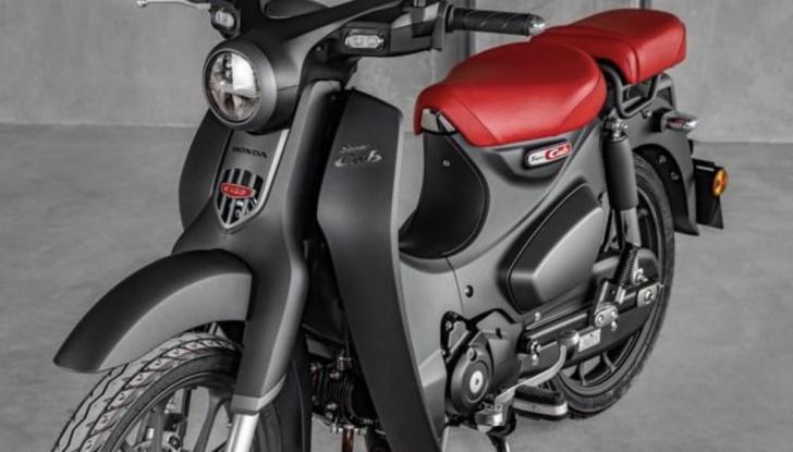 Honda Super Cub C125: le novità della versione 2022 - Foto 6 di 12