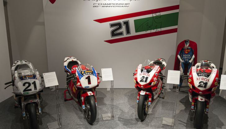 Museo Ducati: una mostra per celebrare i 20 anni dal primo mondiale di Bayliss - Foto 3 di 7