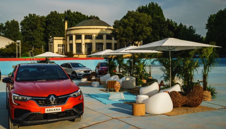 Prova su strada Renault Arkana Full Hybrid, il SUV Coupé ibrido con tre motori [VIDEO] - Foto 13 di 39