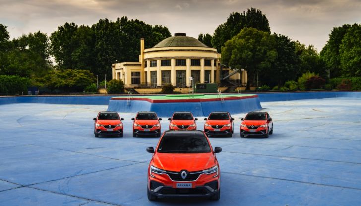 Prova su strada Renault Arkana Full Hybrid, il SUV Coupé ibrido con tre motori [VIDEO] - Foto 20 di 39