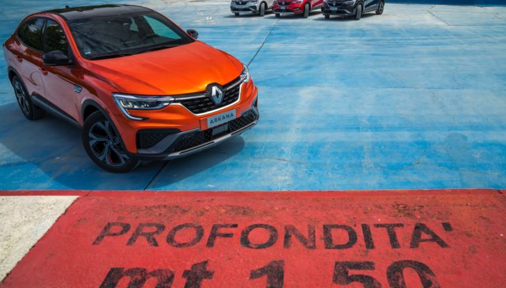 Prova su strada Renault Arkana Full Hybrid, il SUV Coupé ibrido con tre motori [VIDEO] - Foto 1 di 39