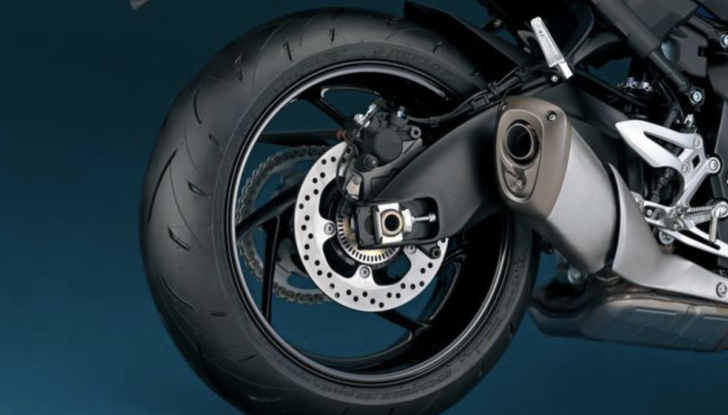 Suzuki GSX-S950: la naked sportiva ma adatta a tutti - Foto 14 di 25