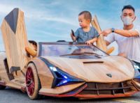 Lamborghini Sian: il modellino elettrico in legno è un vero capolavoro!