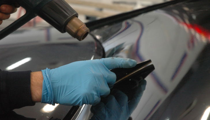 Oscuramento vetri auto