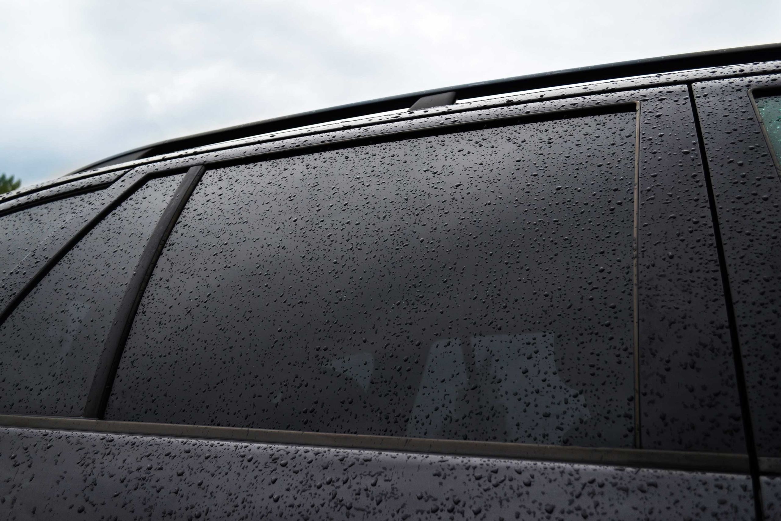 Suggerimenti Variance Auto per rimuovere le pellicole oscuranti senza  danneggiare i finestrini