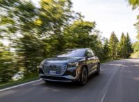 Prova su strada Audi Q4 E-Tron 50, ecco come va il SUV elettrico dei Quattro Anelli da 45.700 euro [VIDEO]