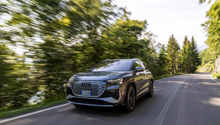 Prova su strada Audi Q4 E-Tron 50, ecco come va il SUV elettrico dei Quattro Anelli da 45.700 euro [VIDEO] - Foto 38 di 58