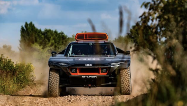 Audi: il futuro passa dal prototipo RS Q e-tron impegnato nella Dakar 2022 - Foto 15 di 20