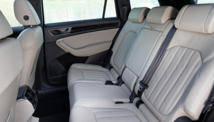 Skoda Kodiaq: al via gli ordini delle versioni RS e Laurin&Klement - Foto 14 di 15