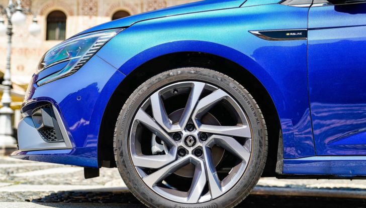 Renault Megane E-Tech Hybrid