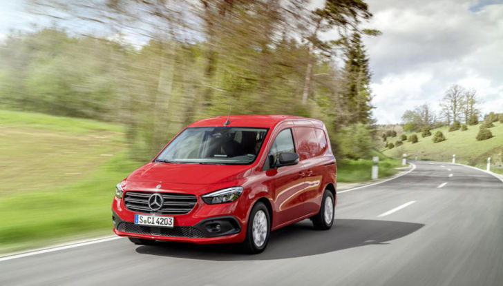 Mercedes Citan cambia pelle e divente anche elettrico - Foto 1 di 14