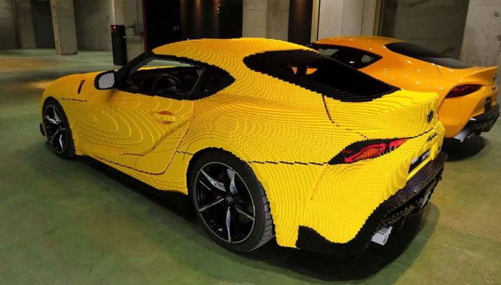 Una Toyota GR Supra fatta di Lego che si può guidare - Foto 5 di 10