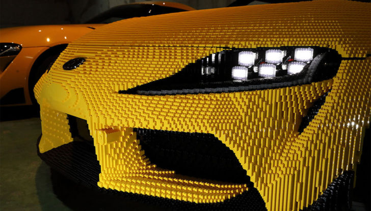 Una Toyota GR Supra fatta di Lego che si può guidare - Foto 6 di 10