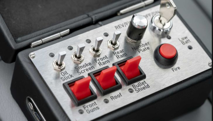 Aston Martin DB5 James Bond