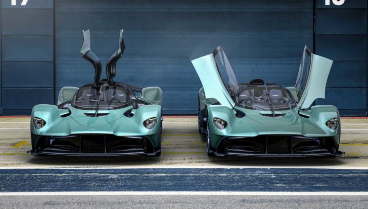Aston Martin Valkyrie Spider 2021