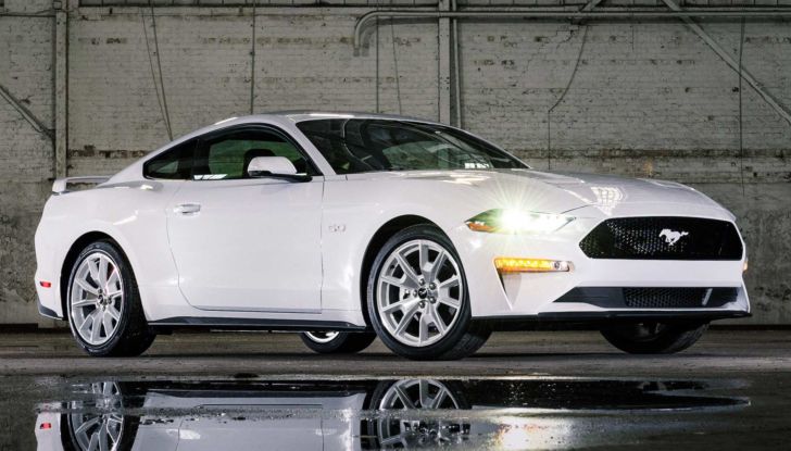 Ford Mustang Ice White Edition