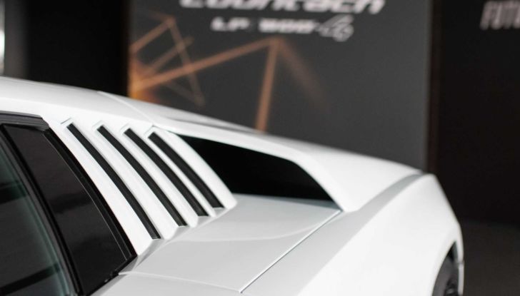 Lamborghini Countach LPi-800-4