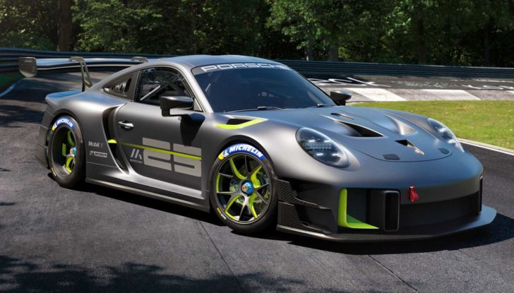 Porsche 911 GT2 RS Clubsport 25